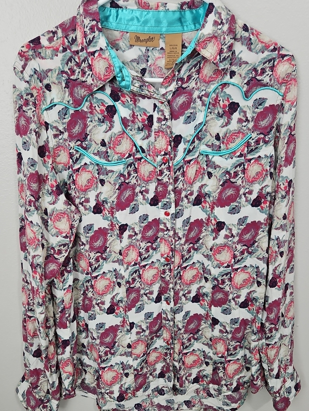 Wrangler Women's Floral Button-Up Shirt in Pink
